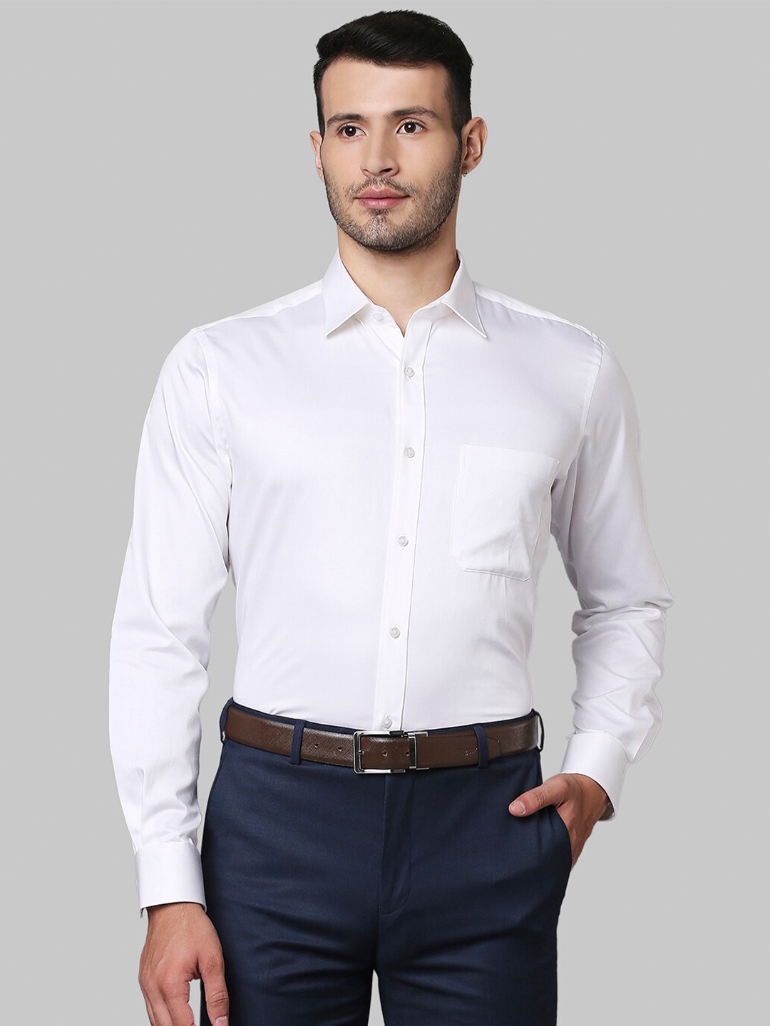 

Raymond Men White Solid Regular Fit Formal Shirt