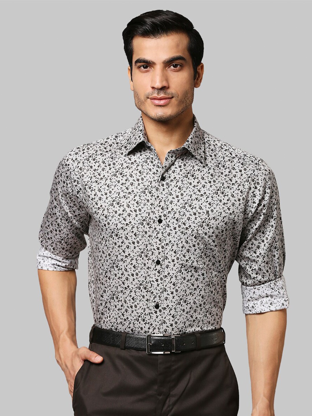 

Raymond Men Grey Slim Fit Ditsy Floral Printed Formal Shirt