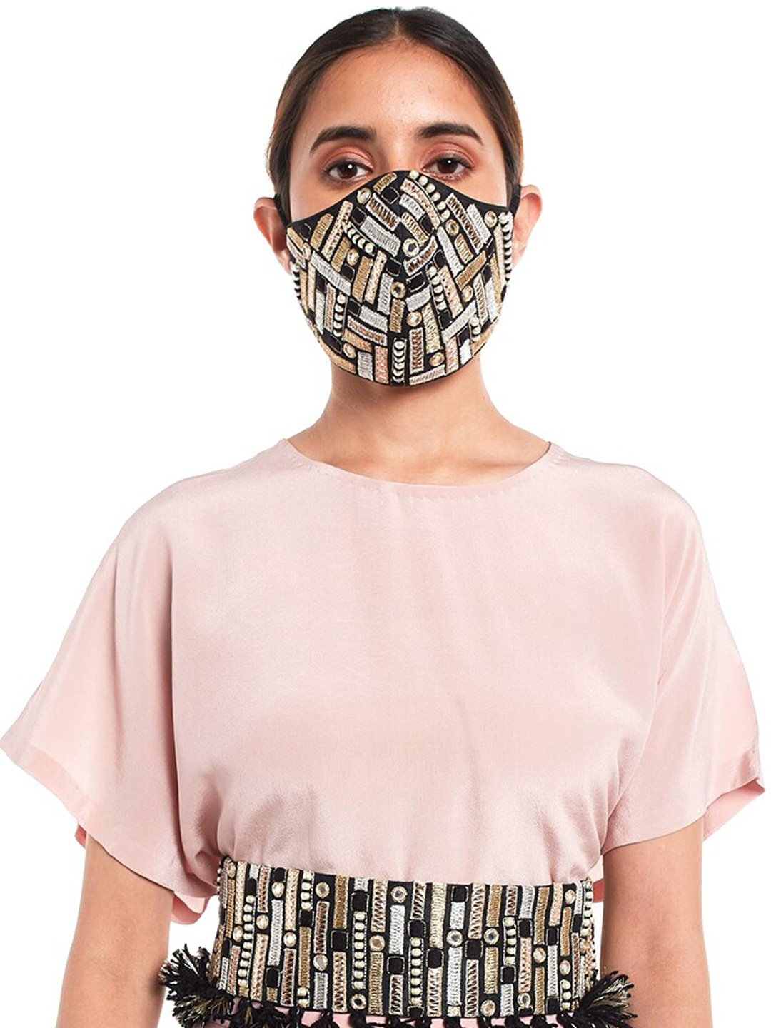 

Payal Singhal Women Black & Golden Dupion Silk Embroidered Outdoor Masks