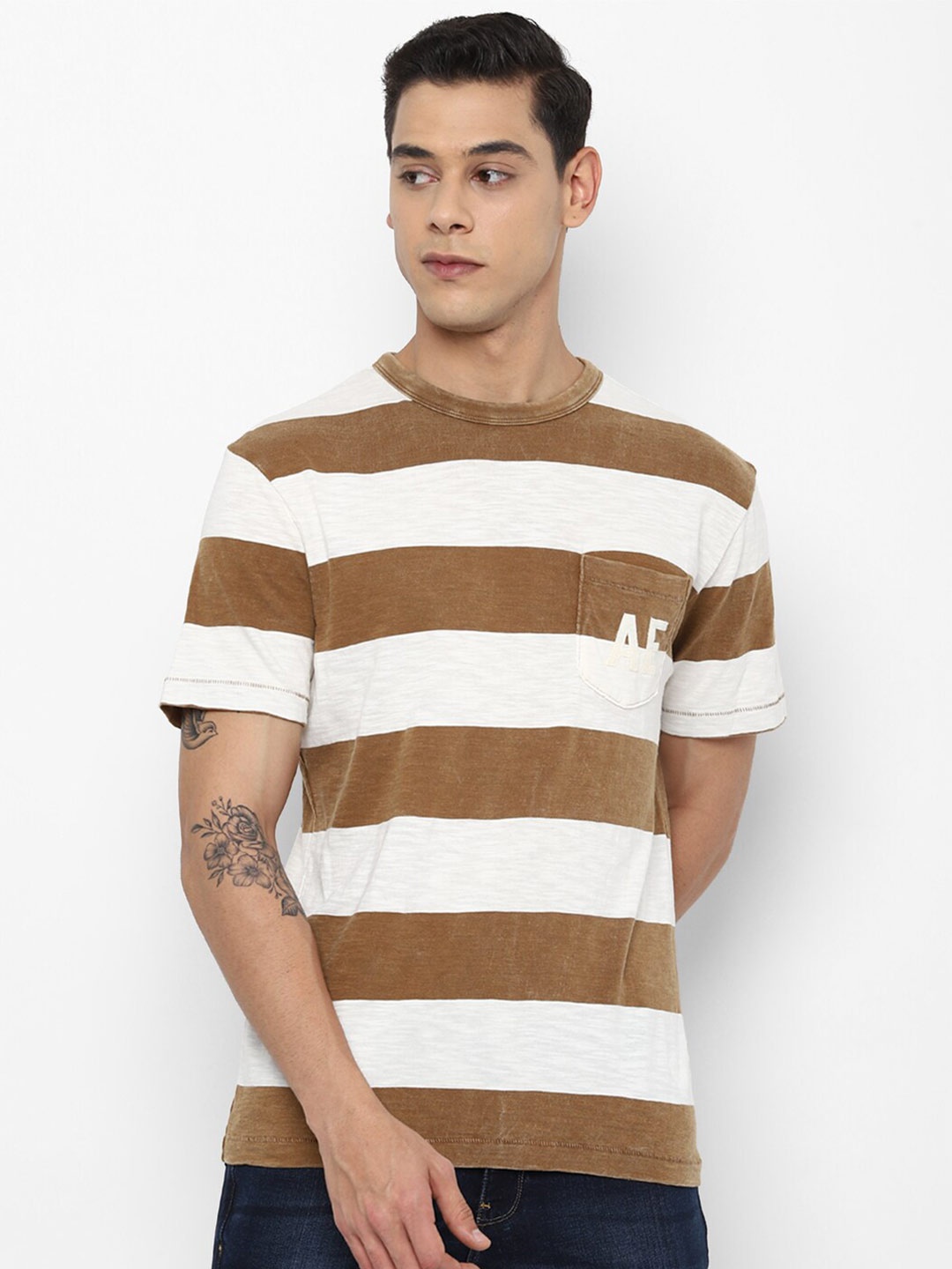 

AMERICAN EAGLE OUTFITTERS Men Brown & Off White Striped Pure Cotton T-shirt