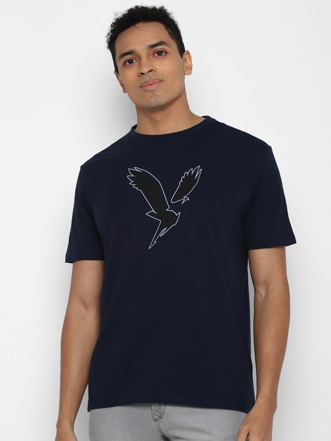 

AMERICAN EAGLE OUTFITTERS Men Blue Printed Regular Fit Pure Cotton T-shirt