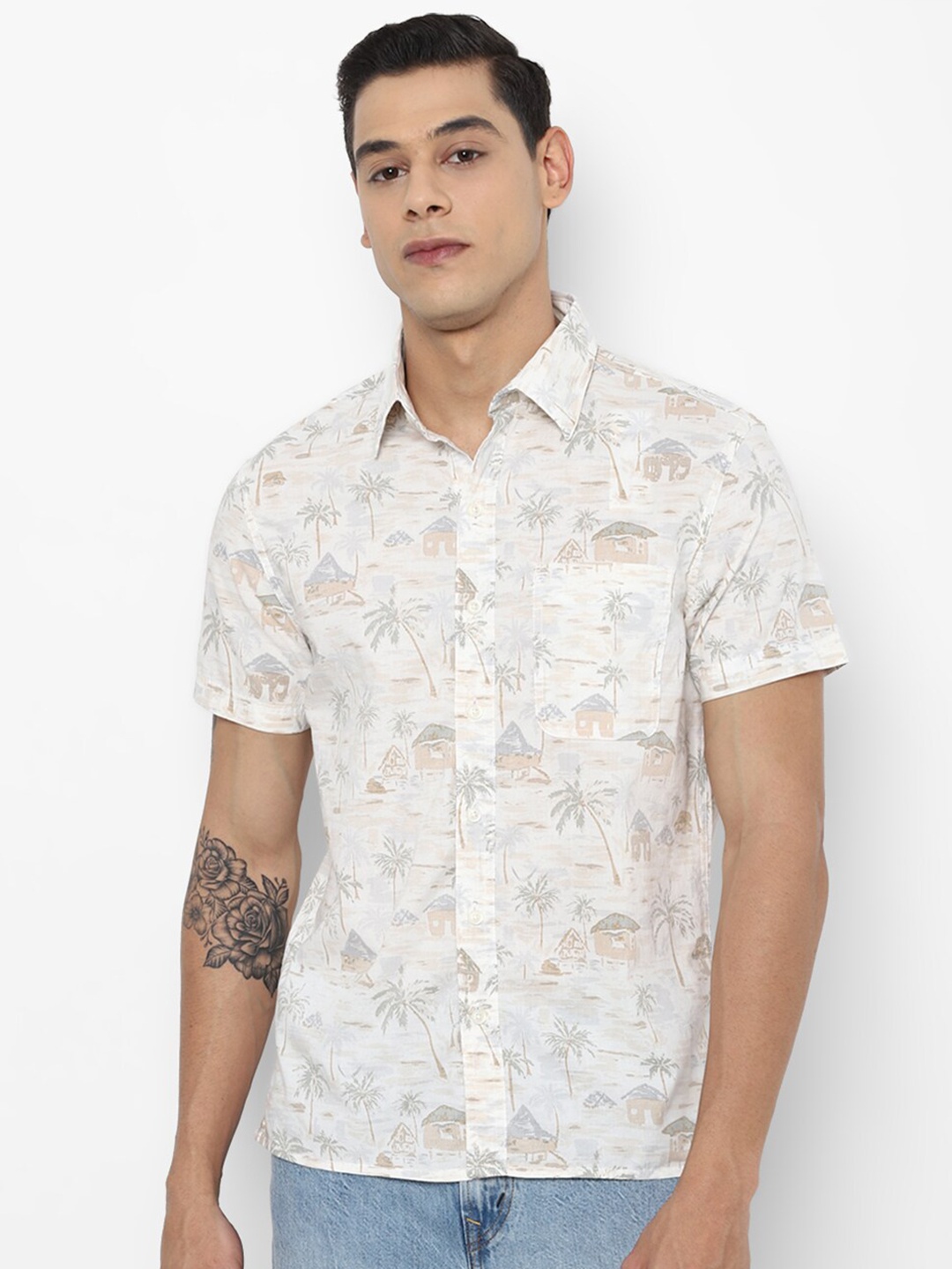 

AMERICAN EAGLE OUTFITTERS Men White Printed Regular Fit Casual Shirt