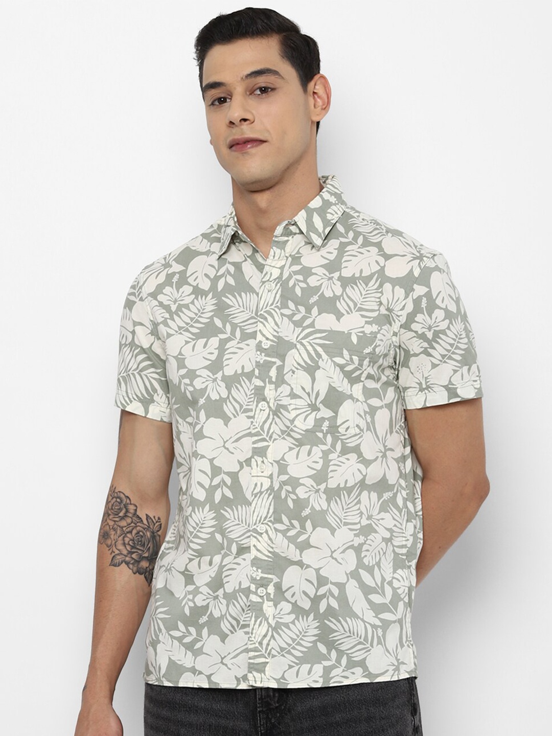 

AMERICAN EAGLE OUTFITTERS Men Grey Floral Printed Casual Shirt