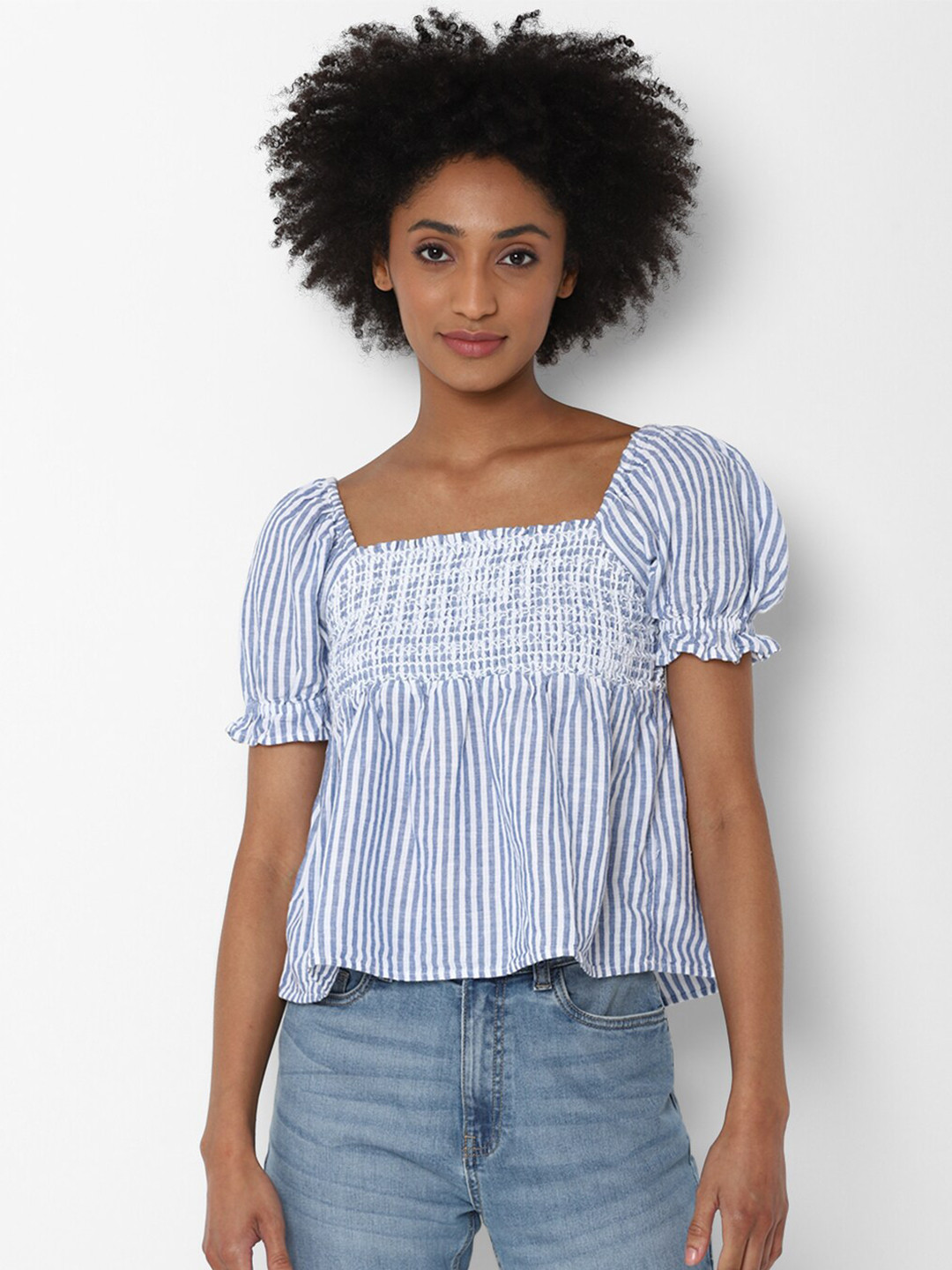 

AMERICAN EAGLE OUTFITTERS Blue Striped Puff Sleeves Top