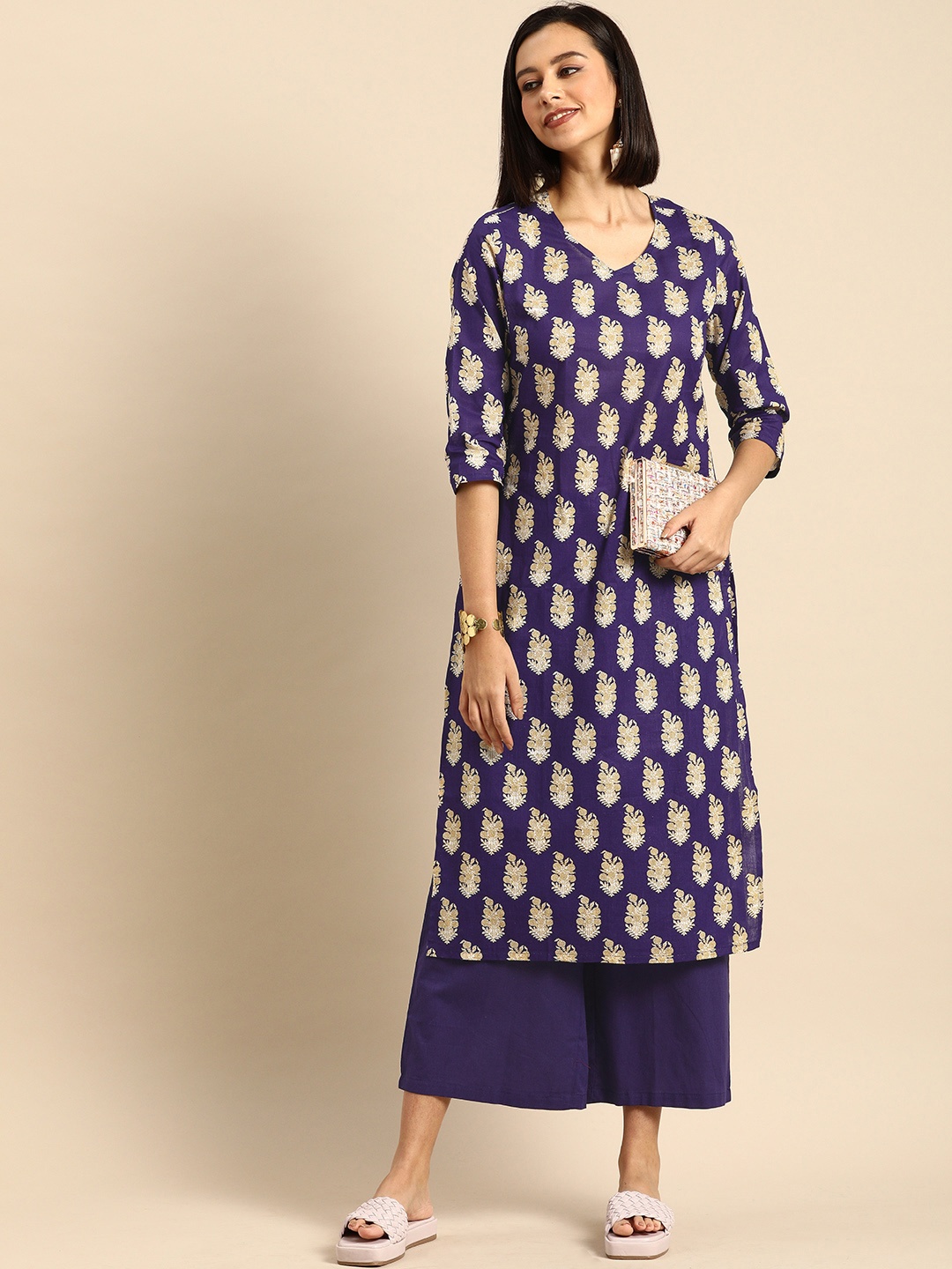 

Anouk Women Blue Floral Printed Pure Cotton Kurta with Trousers