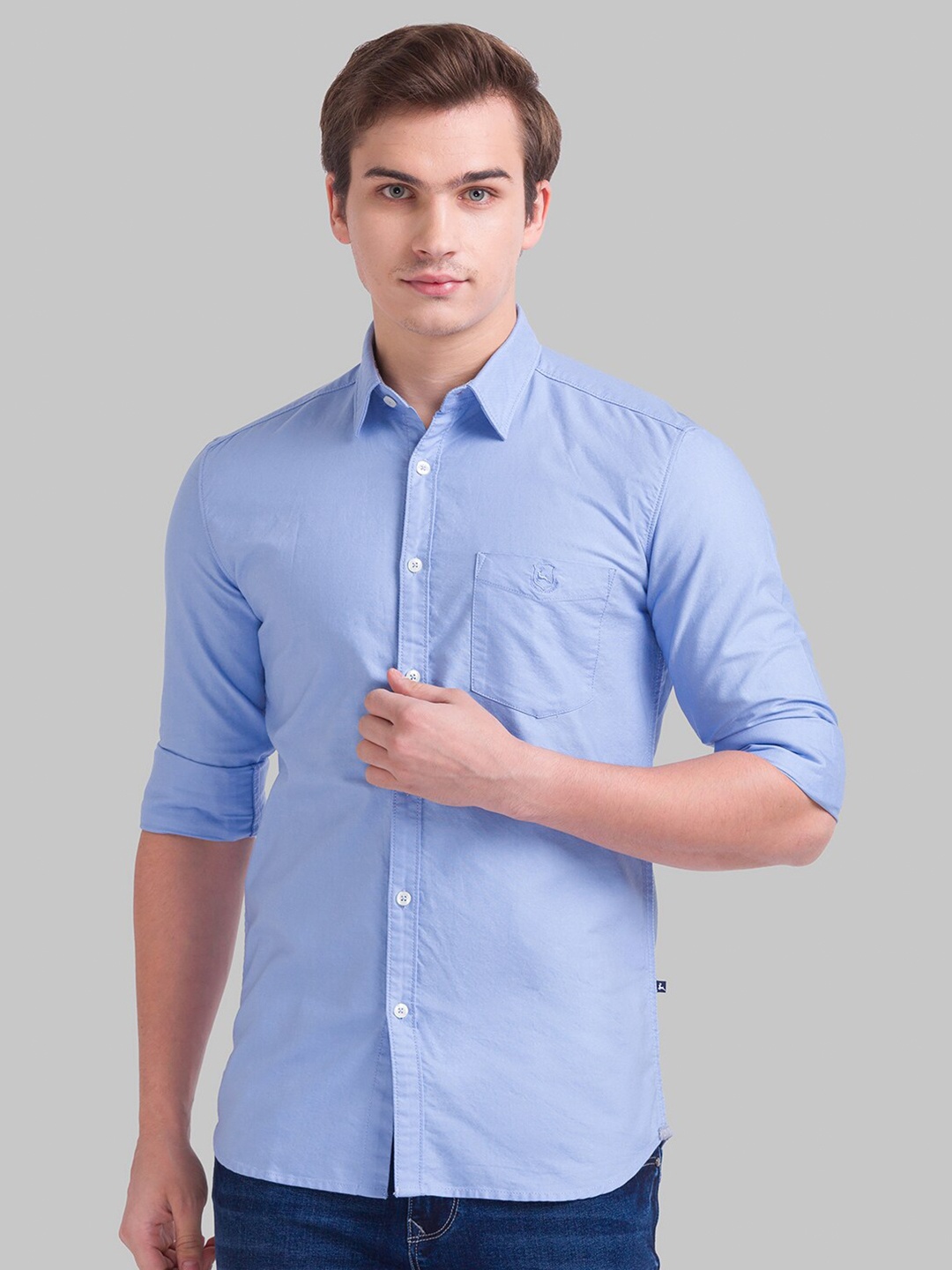 

Parx Men Blue Solid Slim Fit Cotton Casual Shirt