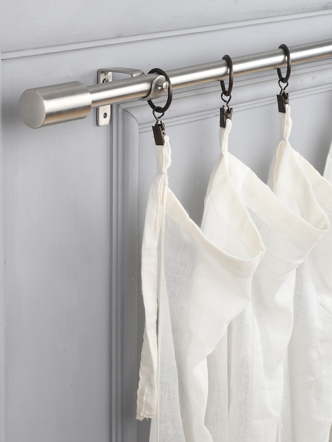 

The Decor Mart Stainless Steel-Toned Extendable Curtain Rods With Brackets