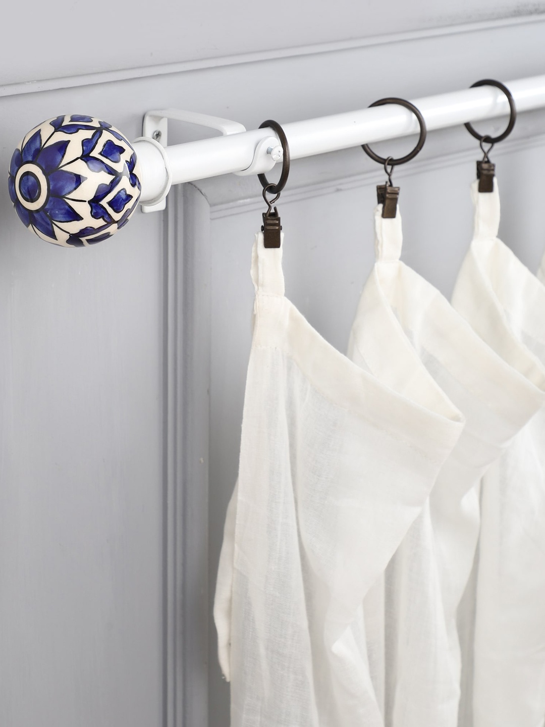 

The Decor Mart White & Blue Solid Curtain Rods With Brackets