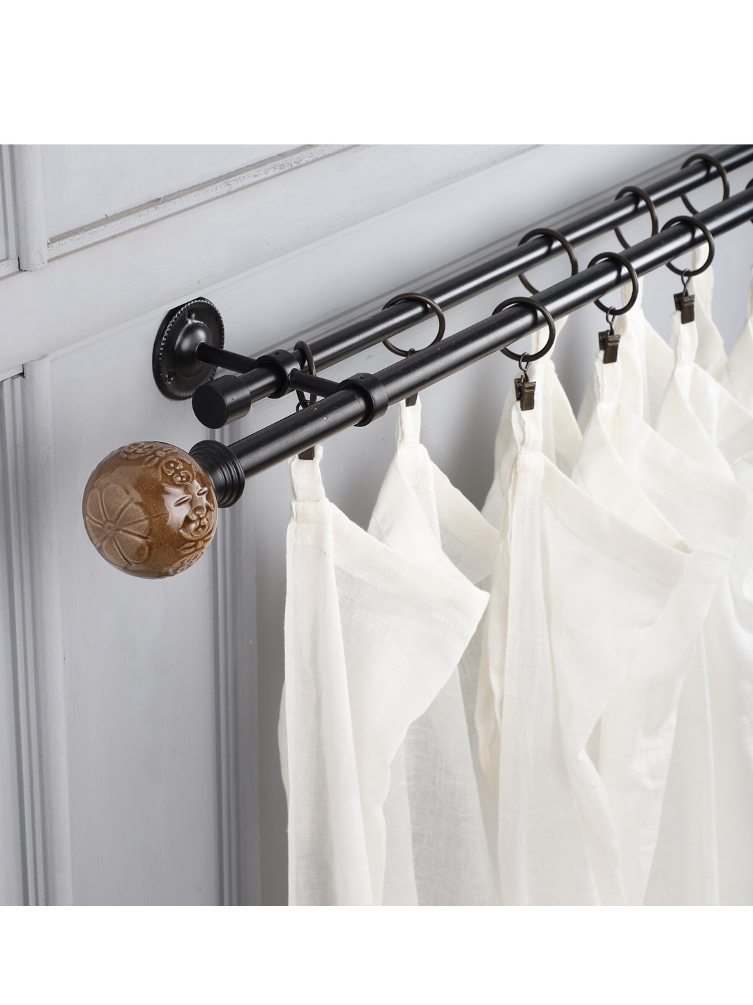 

The Decor Mart Black Extendable Curtain Rod With Finial