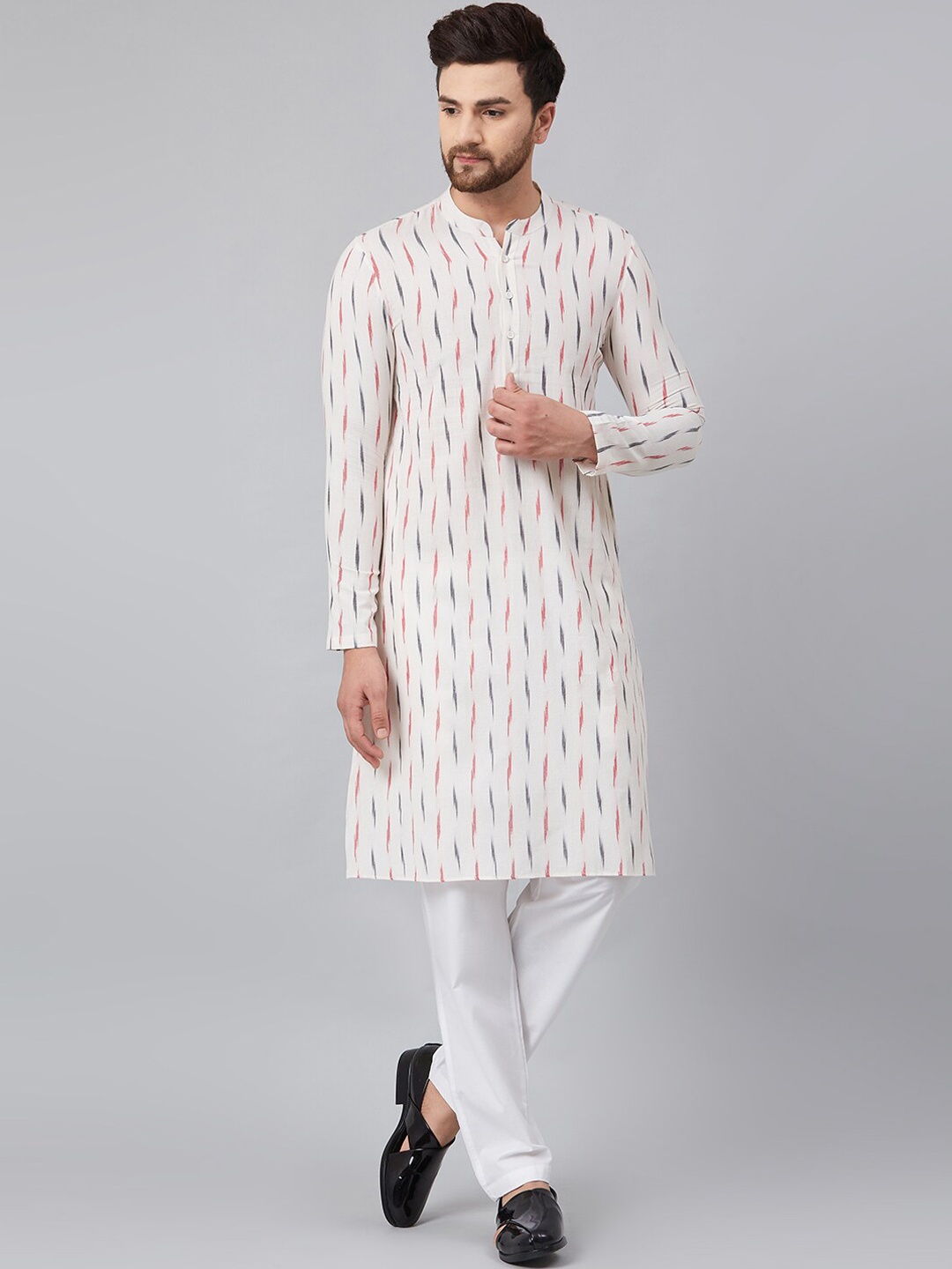 

See Designs Men Off-White & Maroon Ikat Woven Design Pure Cotton A-line Kurta