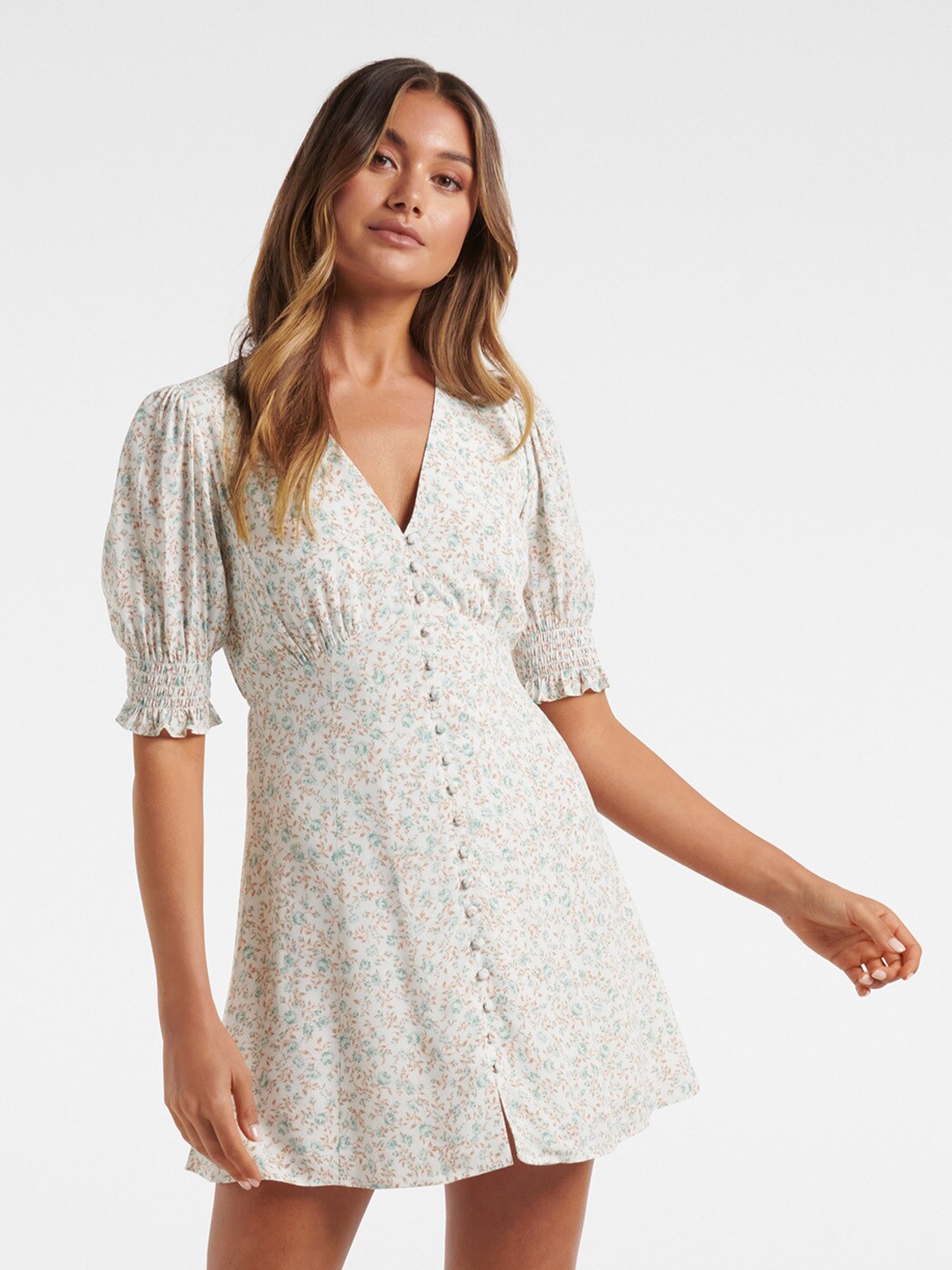 

Forever New Women White & Grey Floral Empire Dress