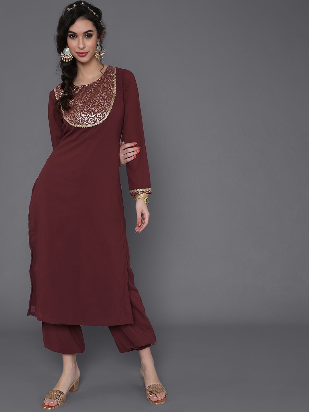 

saubhagya Women Burgundy Floral Printed Georgette Kurta