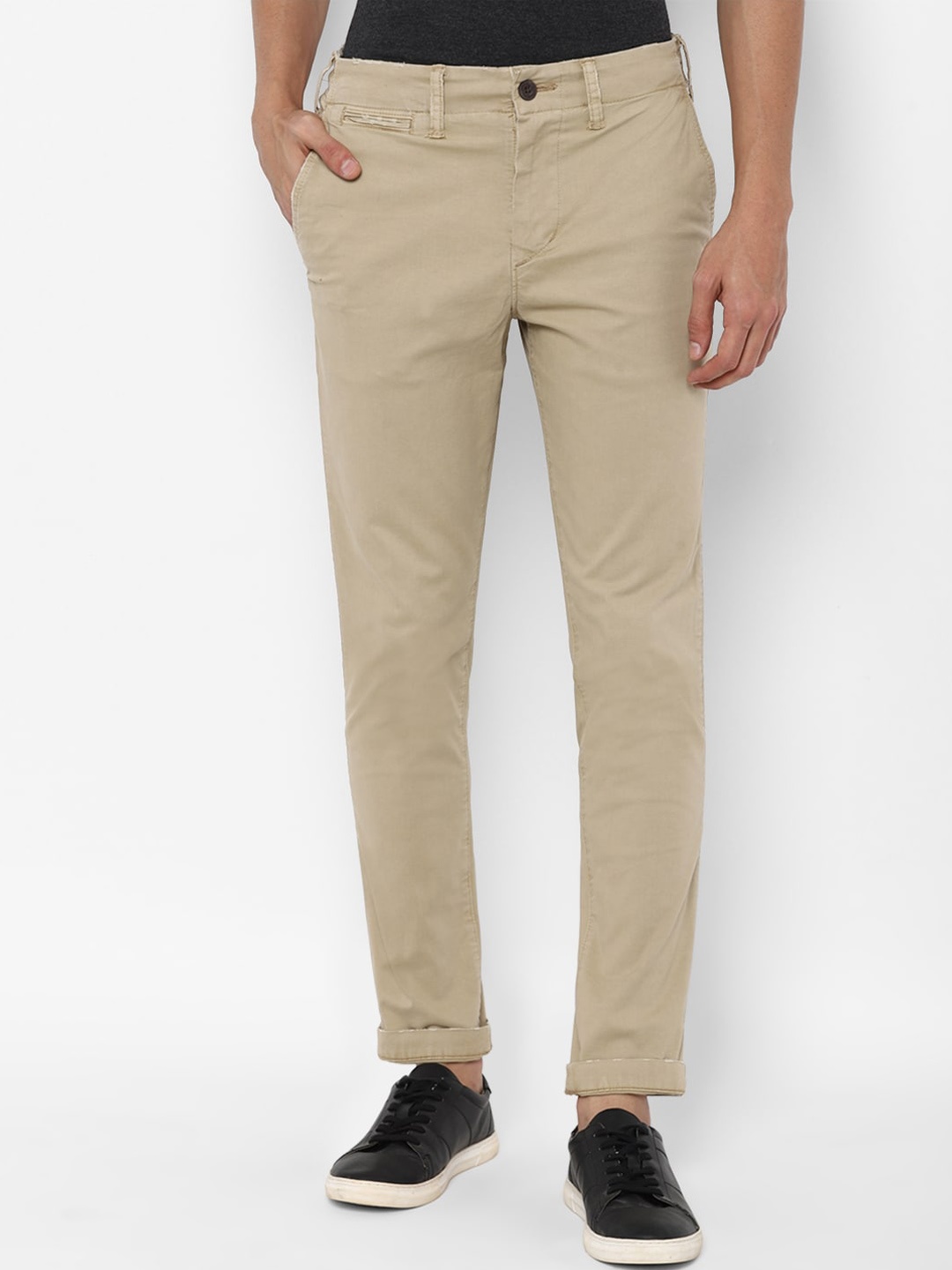 

AMERICAN EAGLE OUTFITTERS Men Khaki Solid Jeans