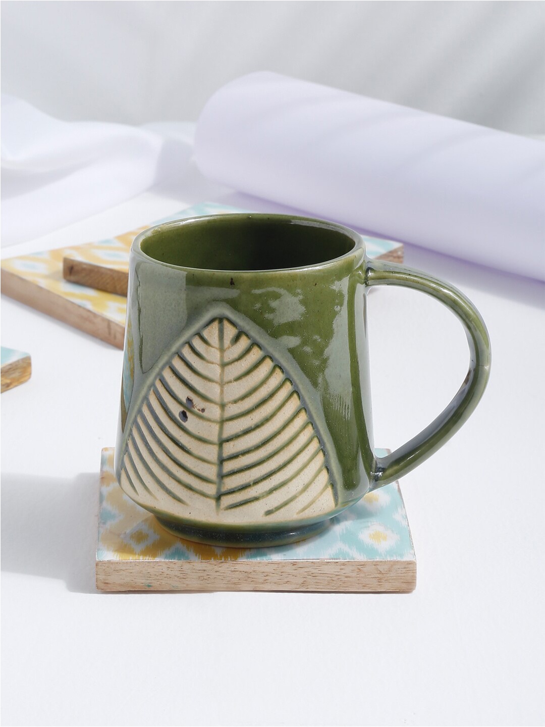

EK BY EKTA KAPOOR Green & Beige Glazed Ceramic Glossy Mug