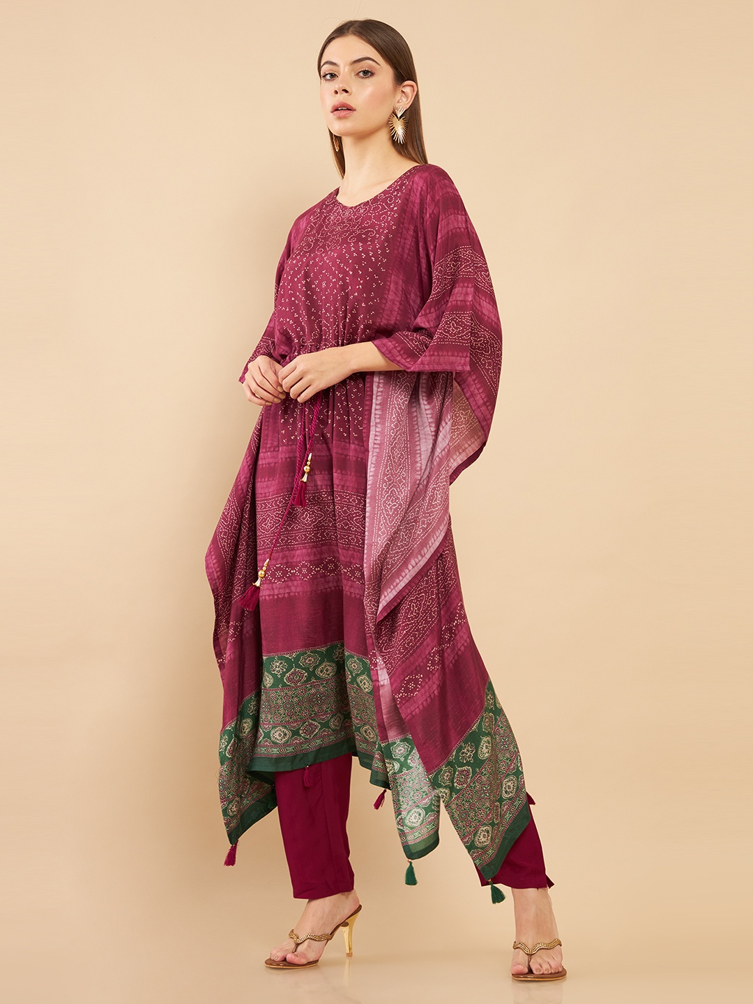 

Soch Women Burgundy Ethnic Motifs Printed Pleated Muslin Kurta with Trousers