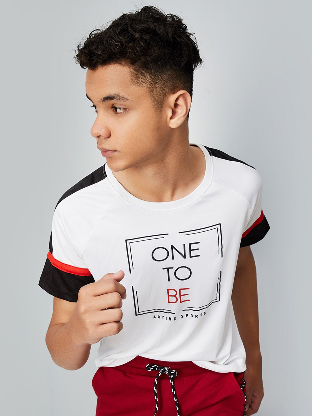 

max Boys White Typography Printed T-shirt