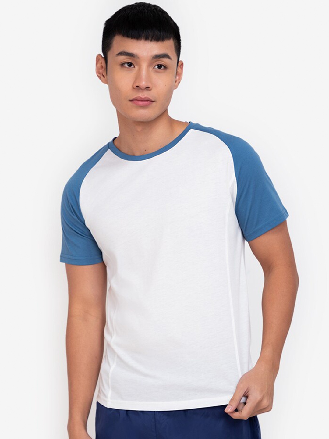 

ZALORA ACTIVE Men White & Blue Colourblocked T-shirt