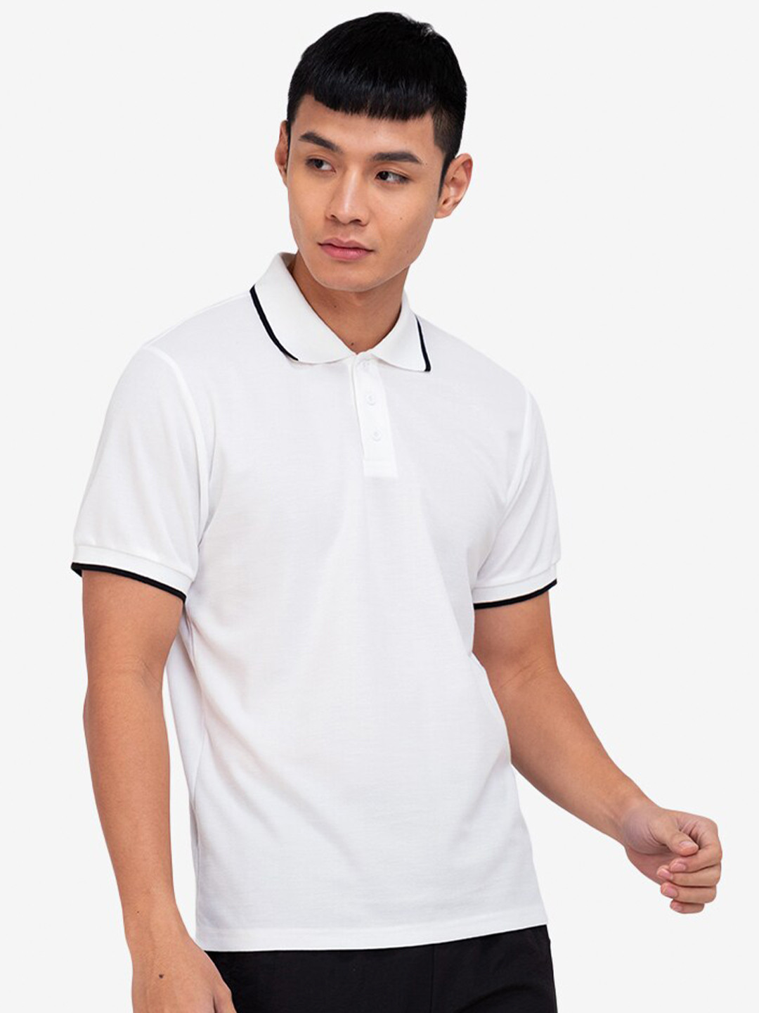 

ZALORA ACTIVE Men White Solid Polo Collar T-shirt