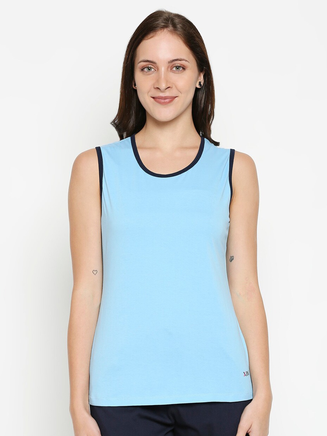 

XIN Women Blue Solid Cotton T-shirt