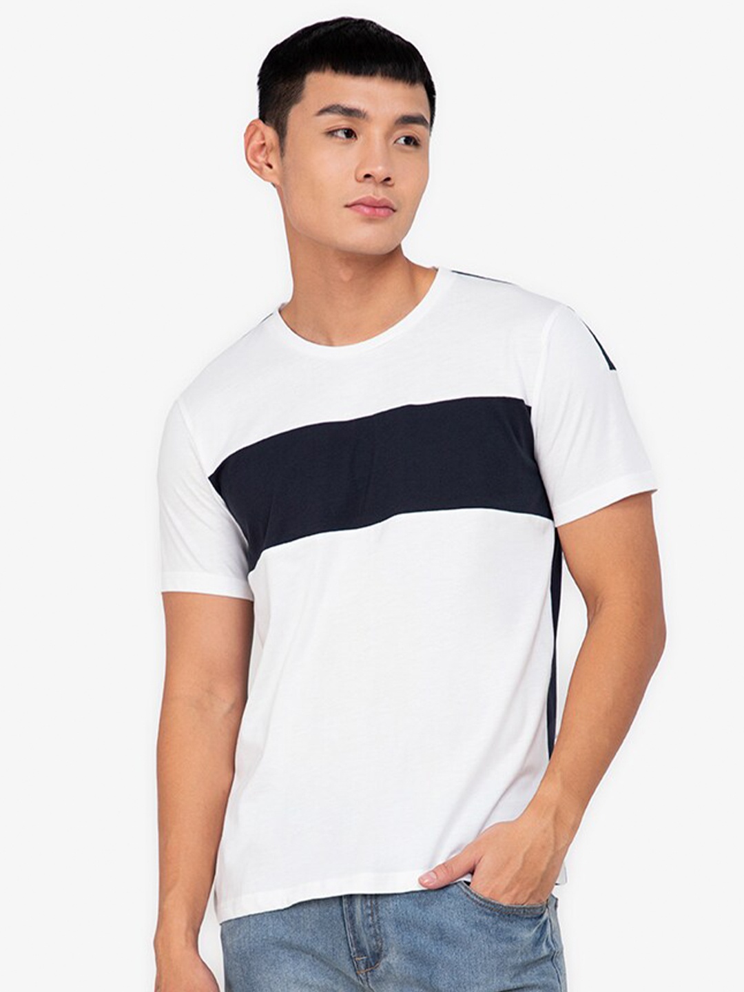 

ZALORA BASICS Men White & Black Striped T-shirt