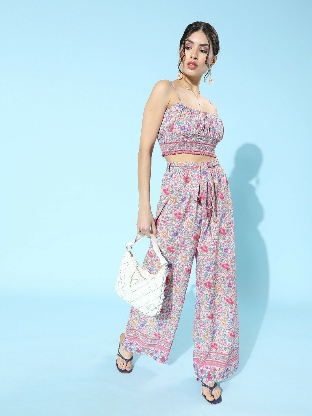 

Berrylush Women Pink & Blue Floral Printed Co-Ords