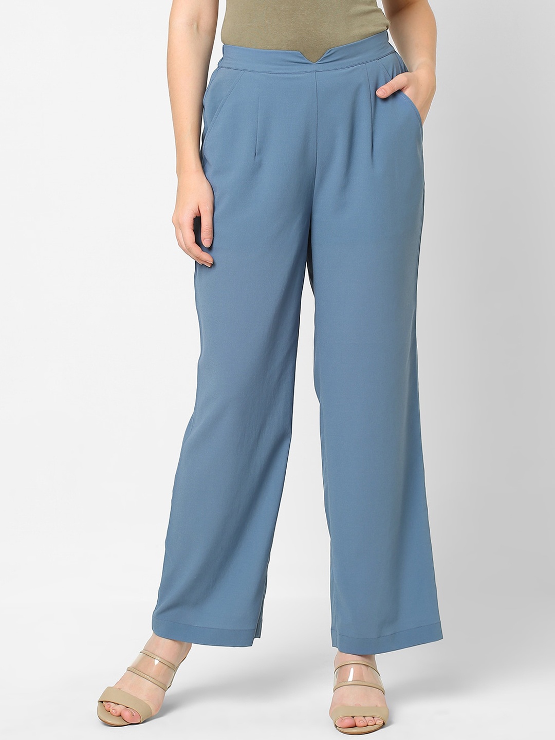 

MISH Women Blue Relaxed Straight Fit Easy Wash Trousers