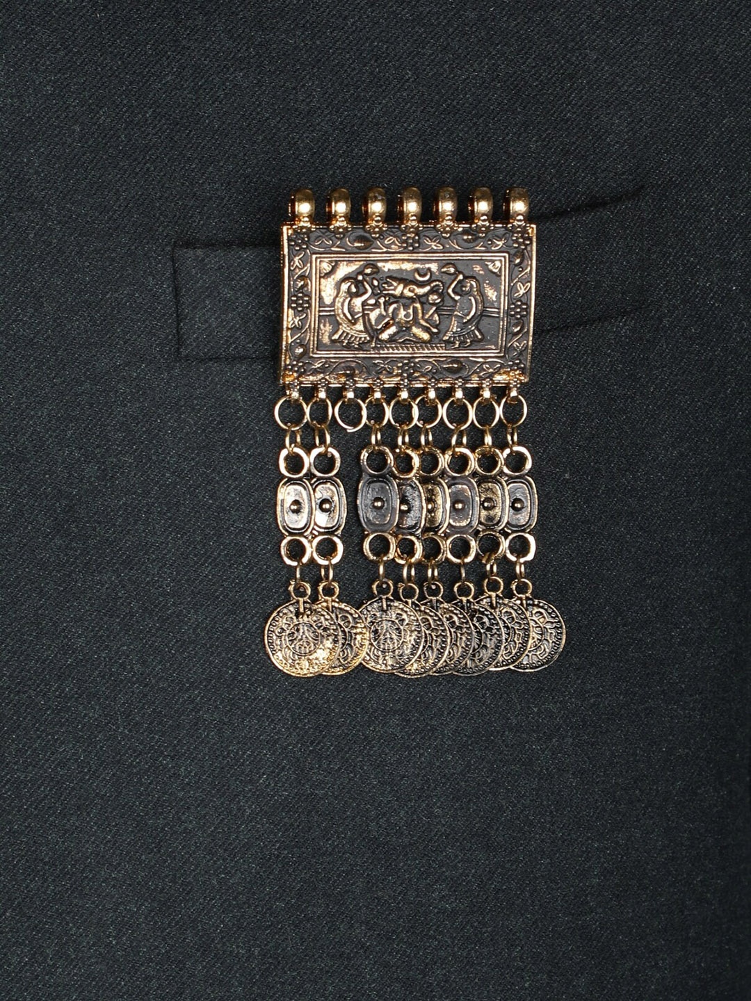 

Alvaro Castagnino Men Gold-Toned Metal Brooch