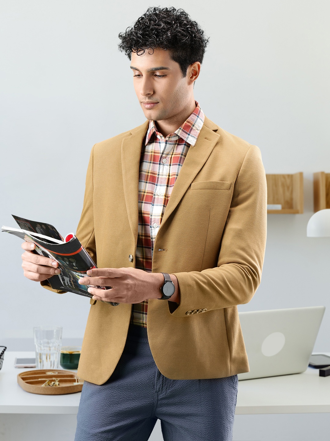 

Arrow Men Khaki-Colored Solid Single Breasted Slim-Fit Blazers, Beige
