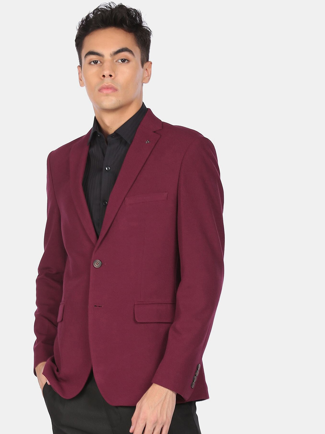 

Arrow Men Maroon Solid Single Breasted Formal Blazer