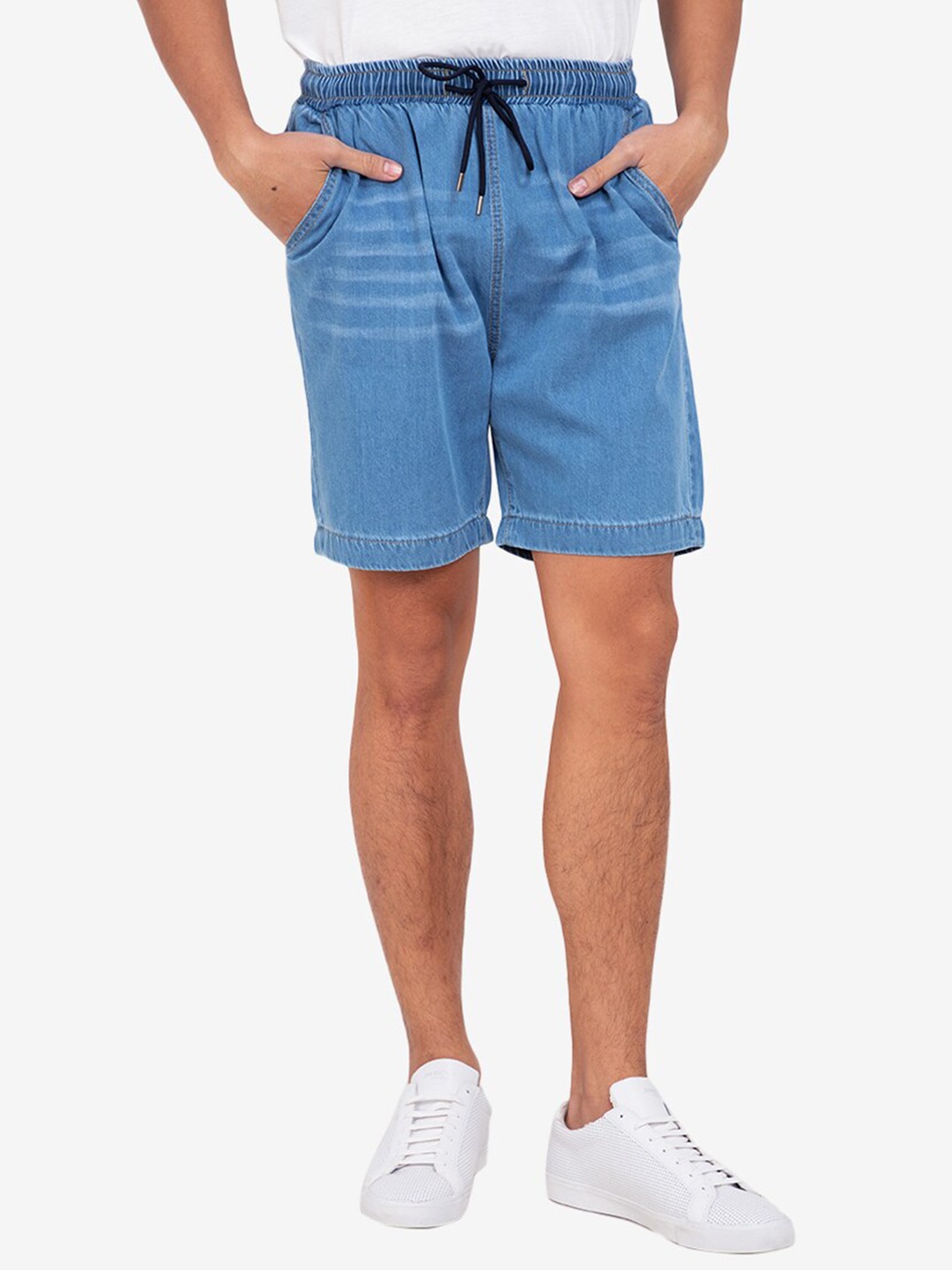 

ZALORA BASICS Men Blue Solid Regular Denim Regular Shorts