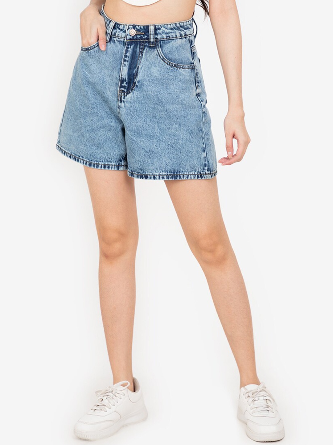 

ZALORA BASICS Women Blue Solid Denim Shorts