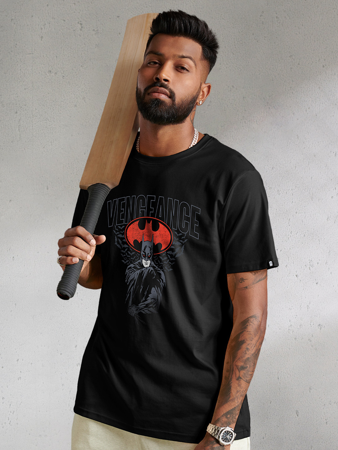 

The Souled Store Men Black & Grey Batman Printed Cotton Round Neck T-shirt
