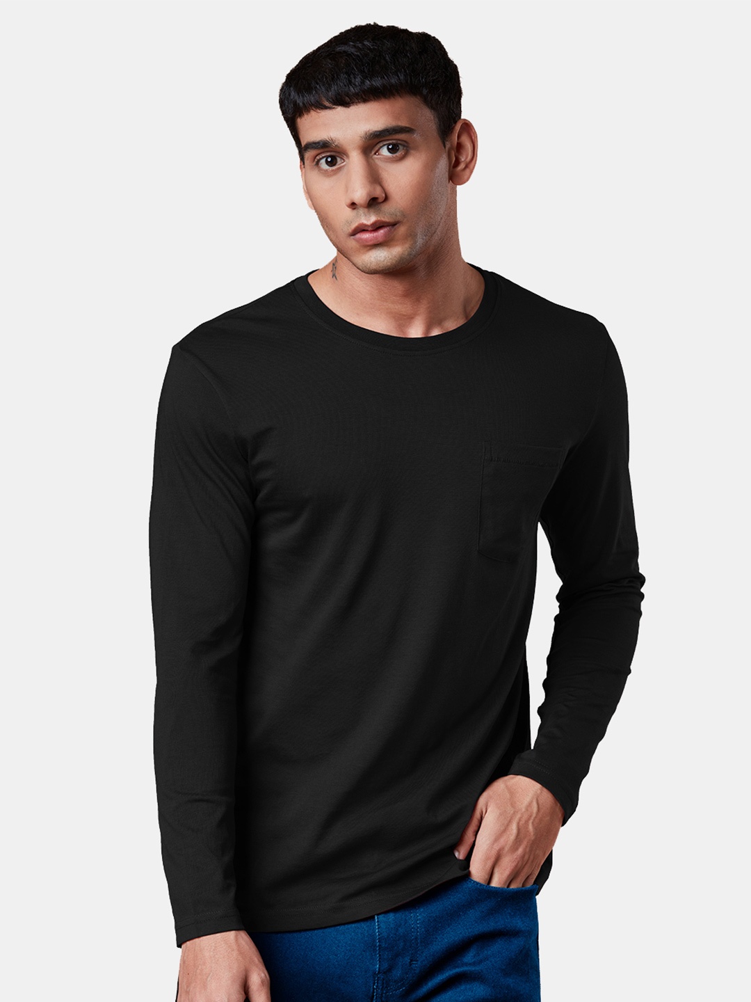 

The Souled Store Men Black Solid Cotton T-shirt