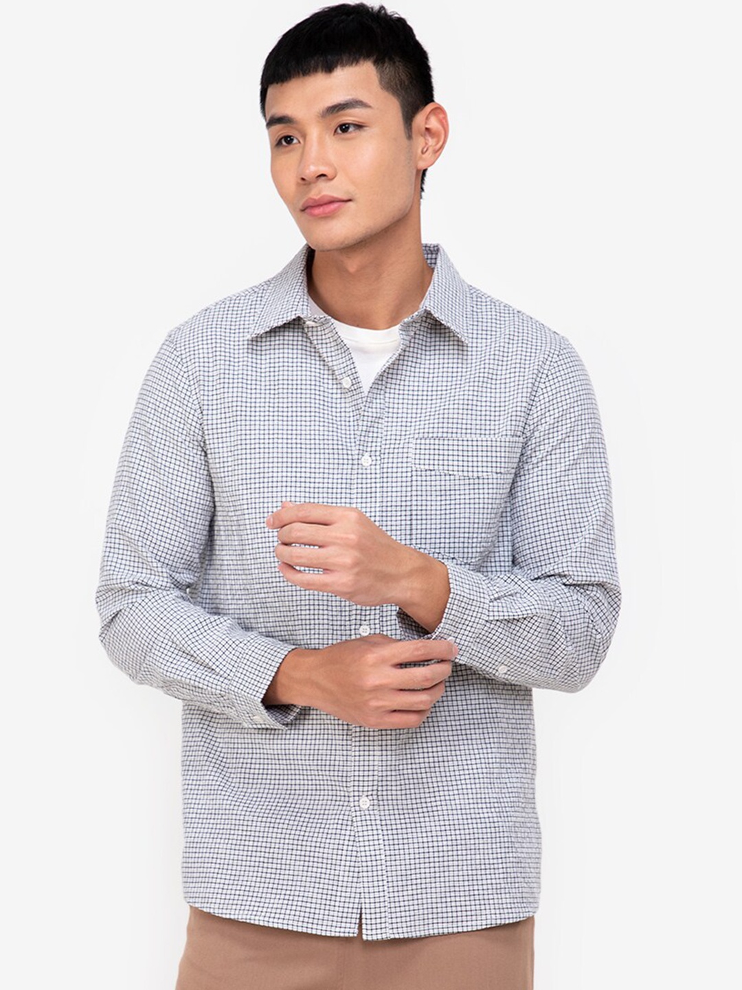 

ZALORA BASICS Men Grey Checked Casual Shirt