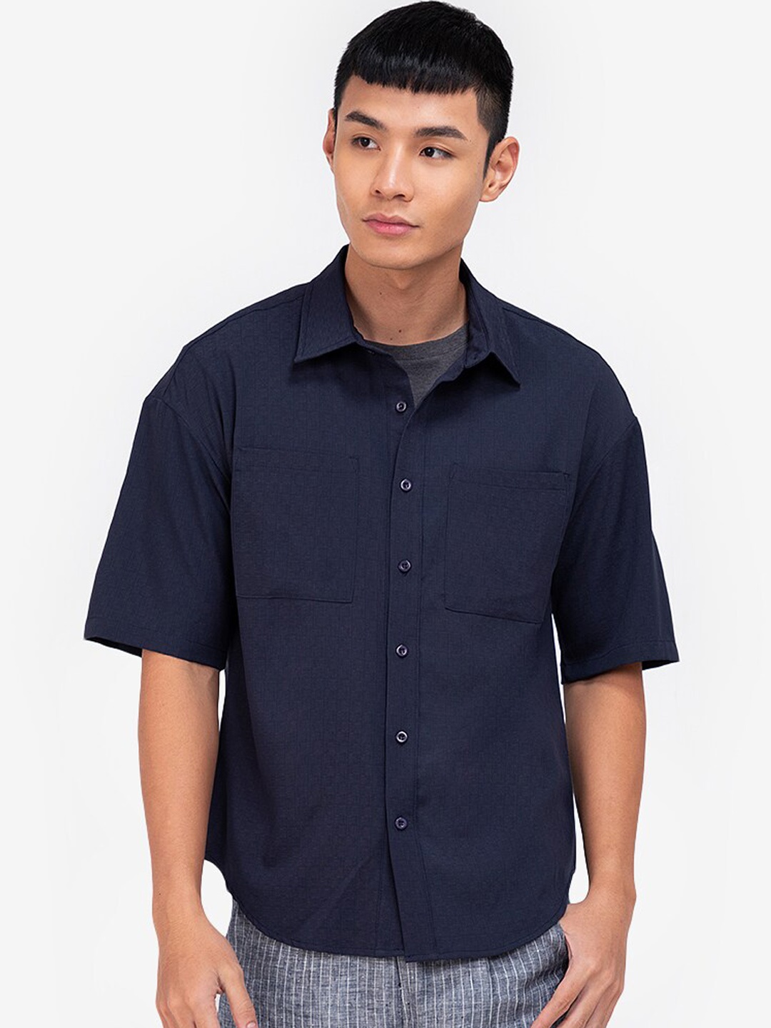 

ZALORA BASICS Men Navy Blue Casual Shirt