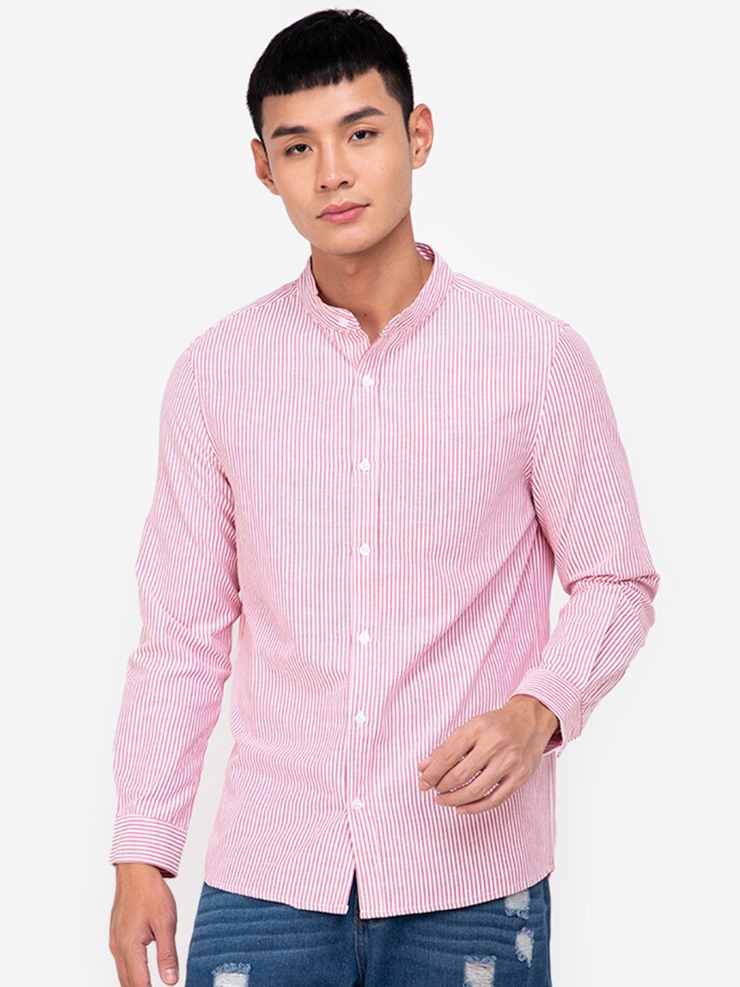 

ZALORA BASICS Men Pink Striped Regular Fit Casual Shirt