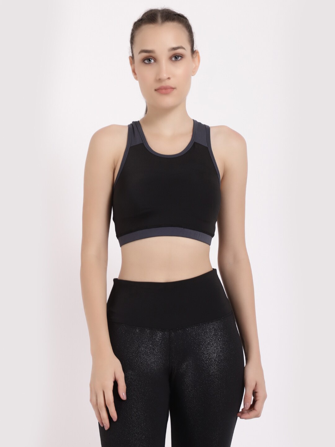 

STUDIOACTIV Black & Grey Regular Sports Bra SA106032021-XS