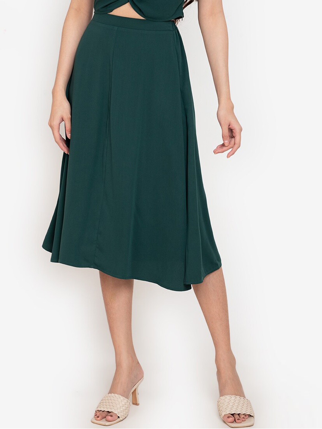 

ZALORA BASICS Women Green Solid Flared A-Line Skirt