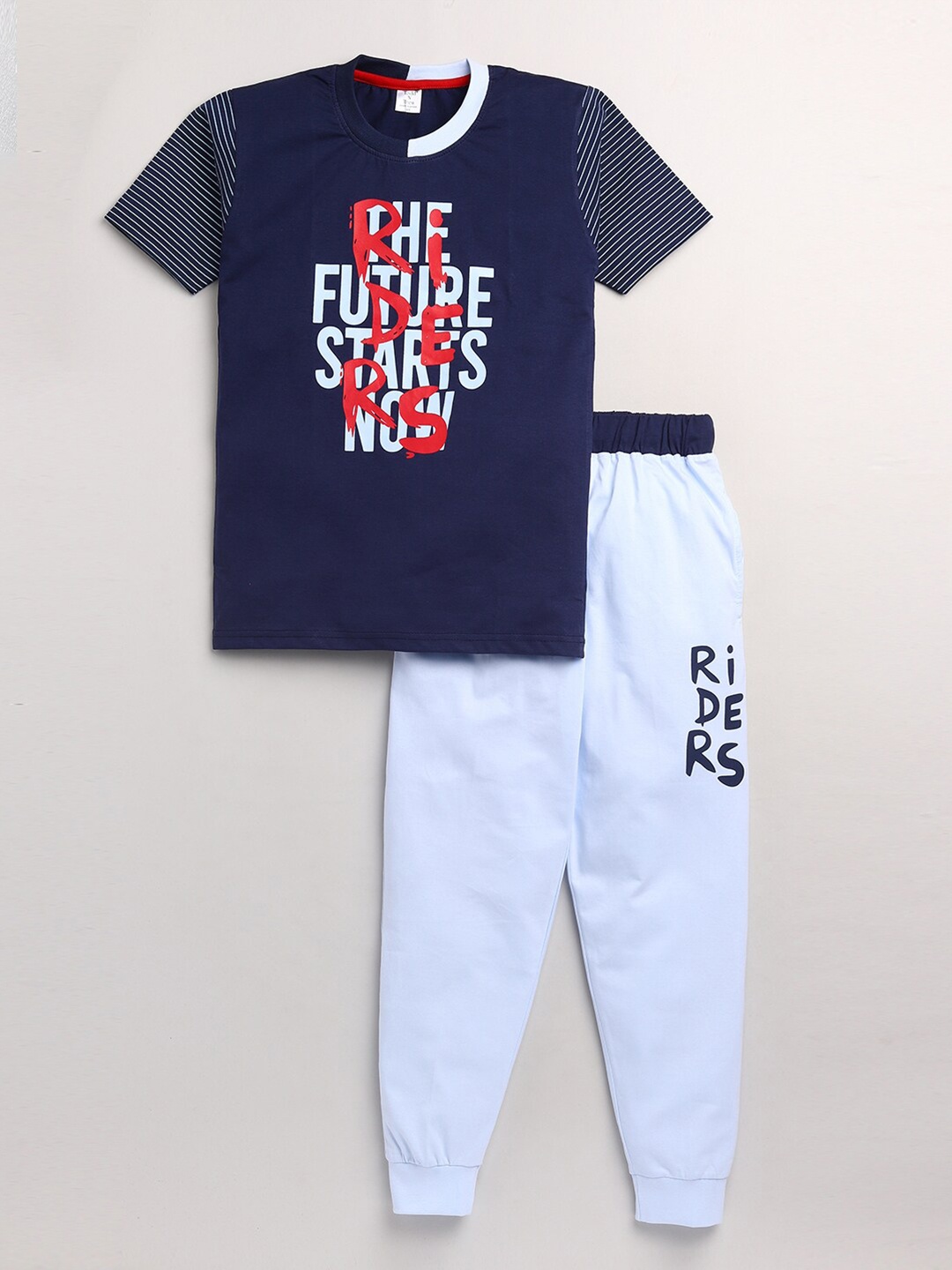 

Todd N Teen Boys Navy Blue Printed Pure Cotton T-Shirt & Joggers