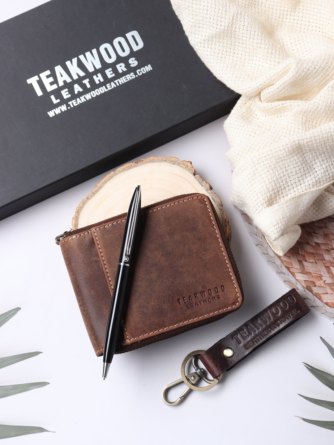 

Teakwood Leathers Men Brown & Black Accessory Gift Set