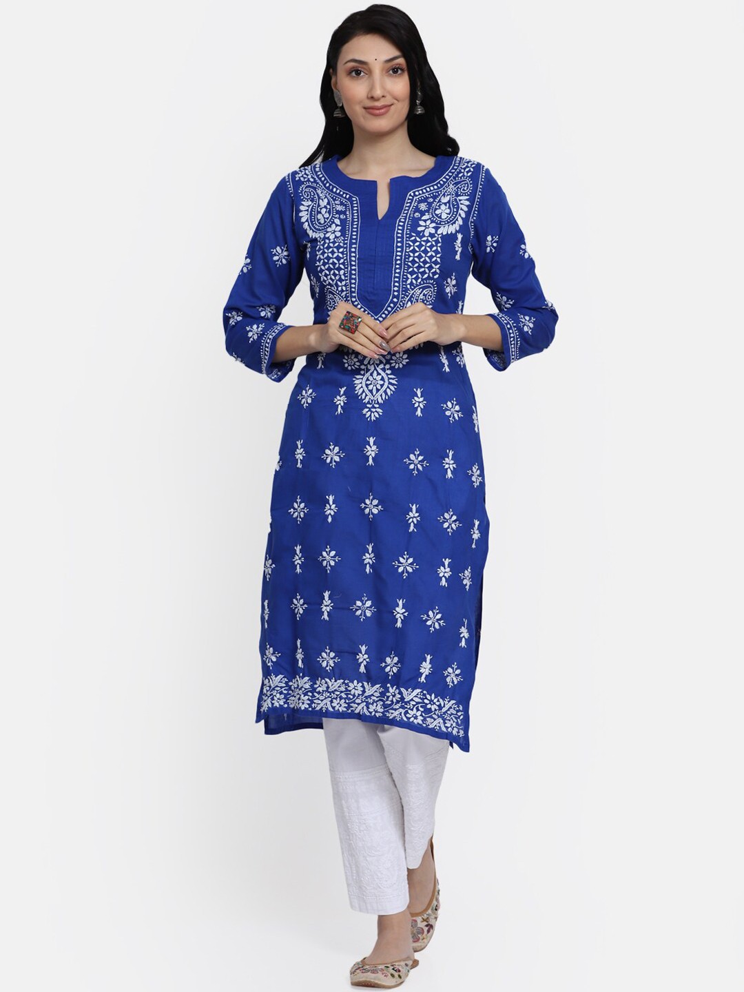 

PARAMOUNT CHIKAN Women Blue & White Ethnic Motifs Embroidered Chikankari Kurta