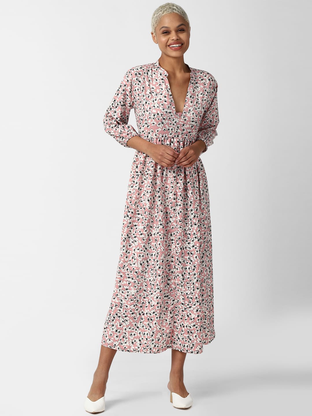 

FOREVER 21 Pink & White Floral Printed Fit & Flare Midi Dress