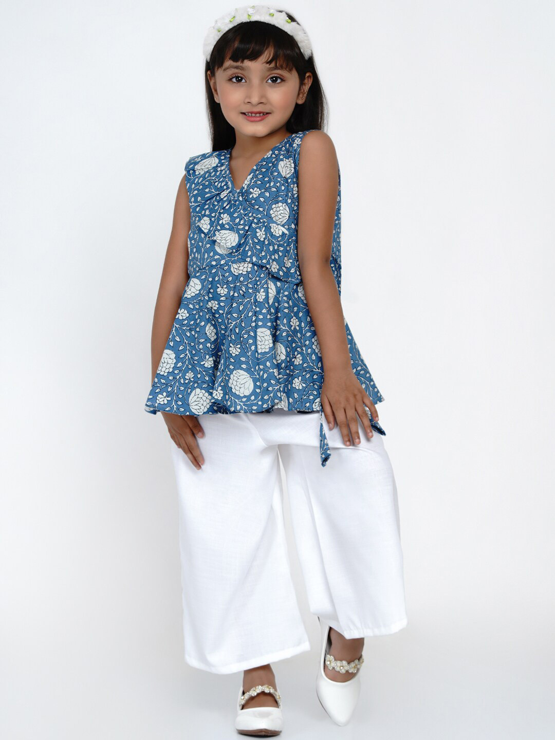 

Bitiya by Bhama Girls Blue & Off-White Floral Printed Ruffled Top with Palazzos