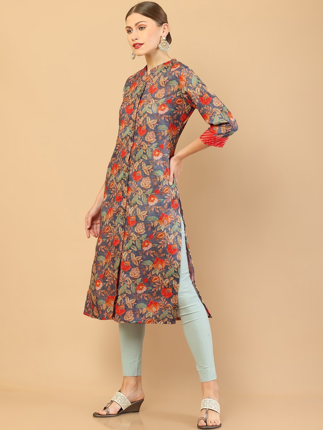 

Soch Women Blue & Red Floral Checked Thread Work Anarkali Rayon Kurta