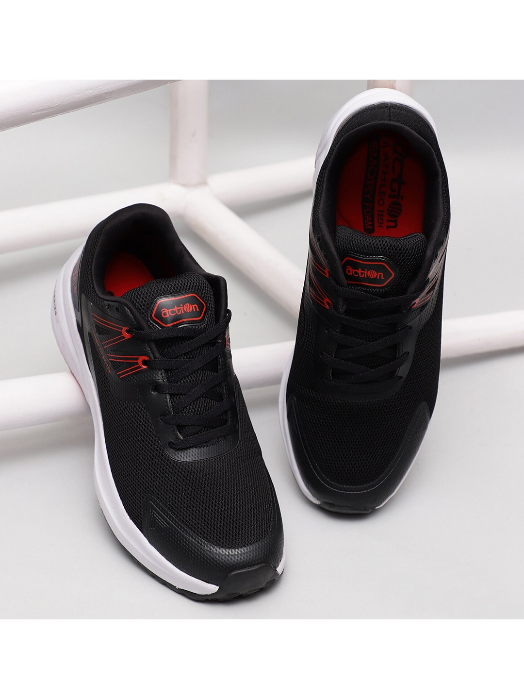 

Action Men Black Running Shoes