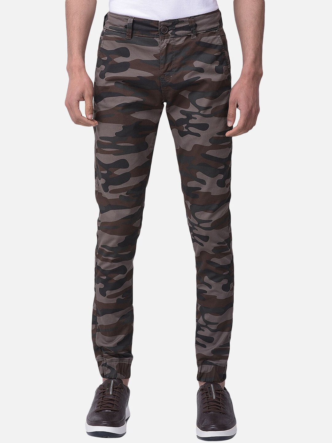 

Woodland Men Multicoloured Camouflage Printed Joggers Trousers, Multi