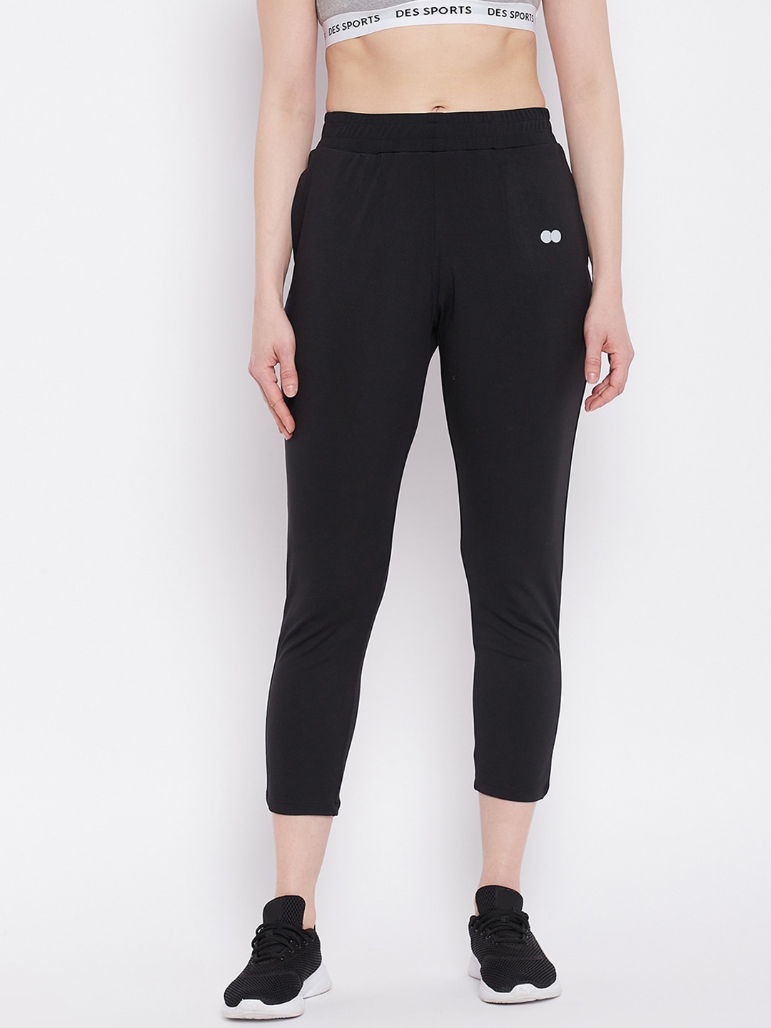 

Clovia Women Black Solid Comfort-Fit Training Tights