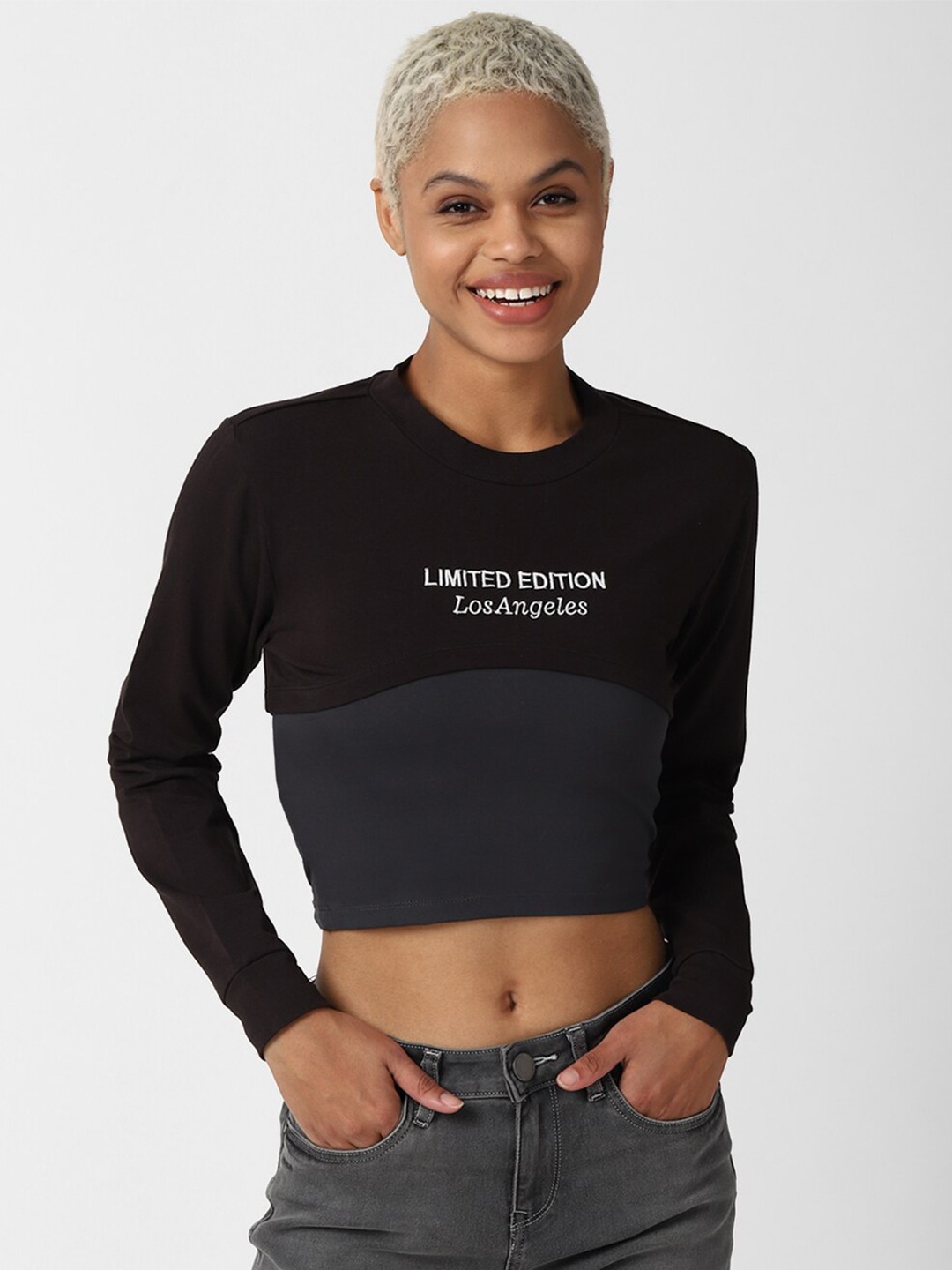 

FOREVER 21 Black Print Cotton Crop Top