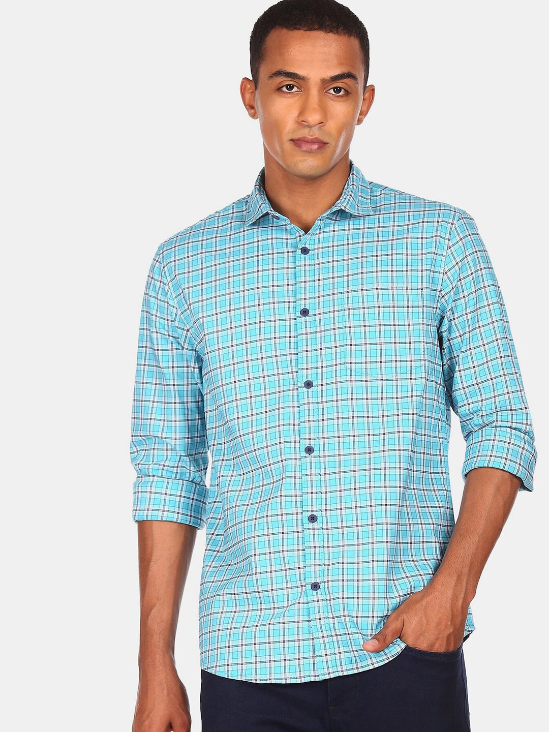 

Ruggers Men Blue Checked Casual Shirt