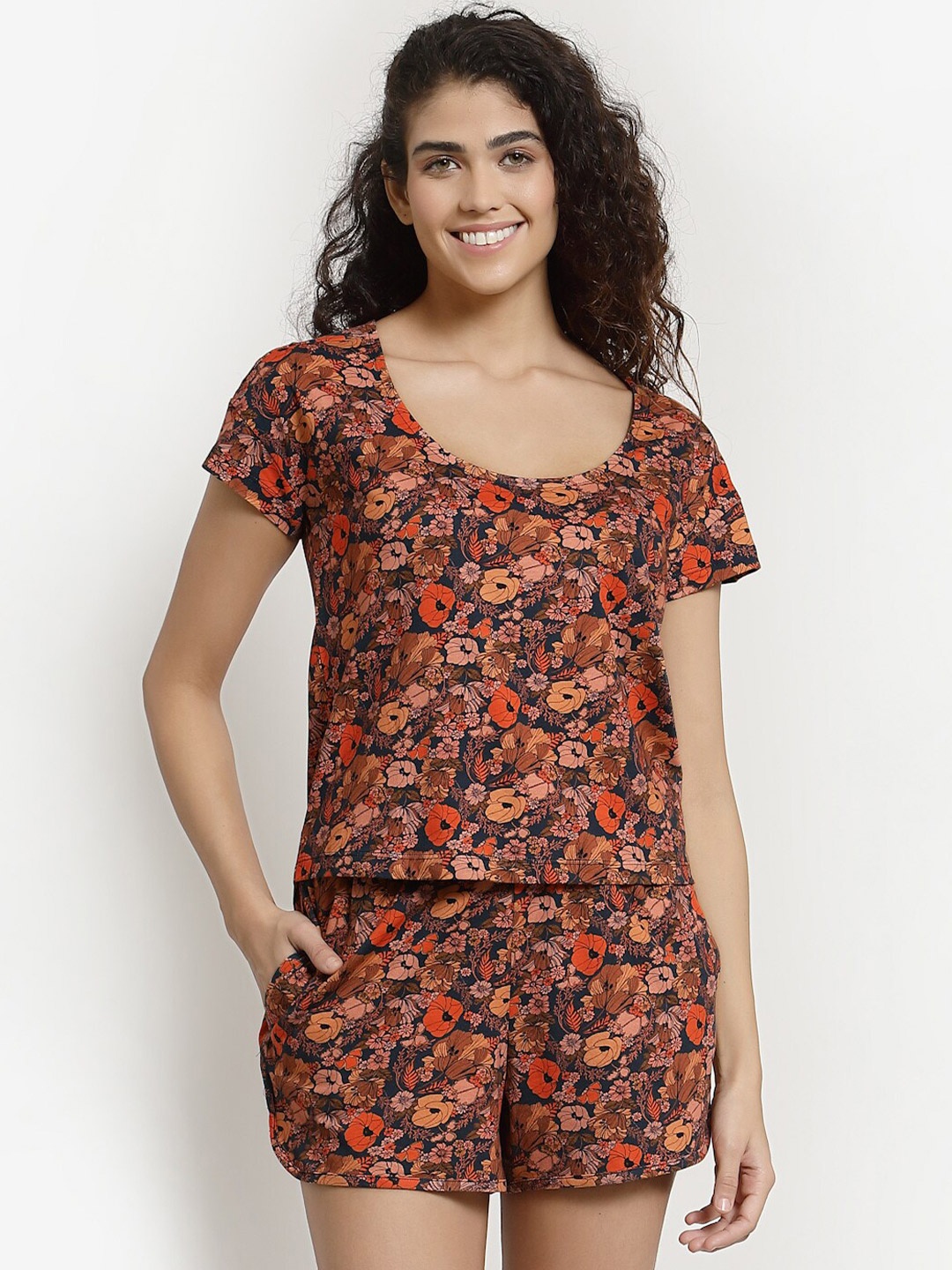

YOONOY Women Orange & Blue Floral Printed Pure Cotton Nightsuit